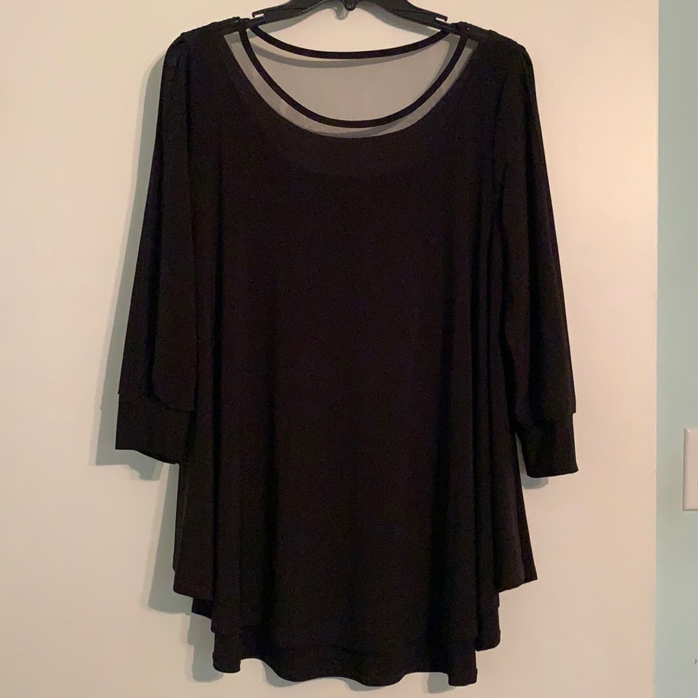 IC Collection Black Top small